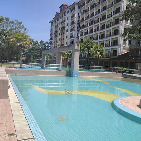 Sofea Inn Bukit Merah - Suria A7733 Kampong Selemat 外观 照片