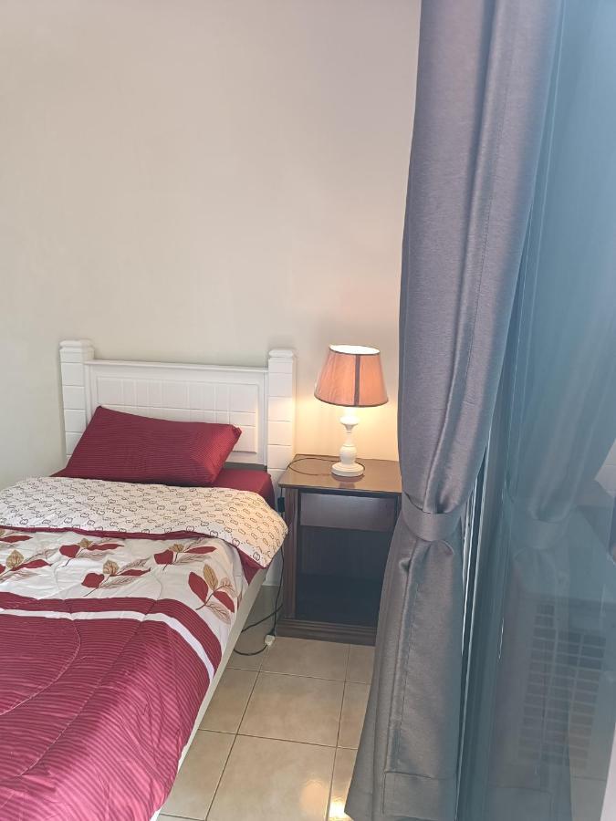 Sofea Inn Bukit Merah - Suria A7733 Kampong Selemat 外观 照片