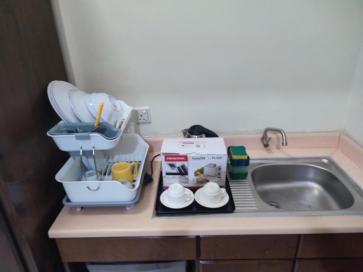 Sofea Inn Bukit Merah - Suria A7733 Kampong Selemat 外观 照片