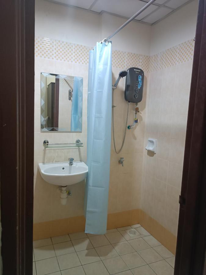 Sofea Inn Bukit Merah - Suria A7733 Kampong Selemat 外观 照片