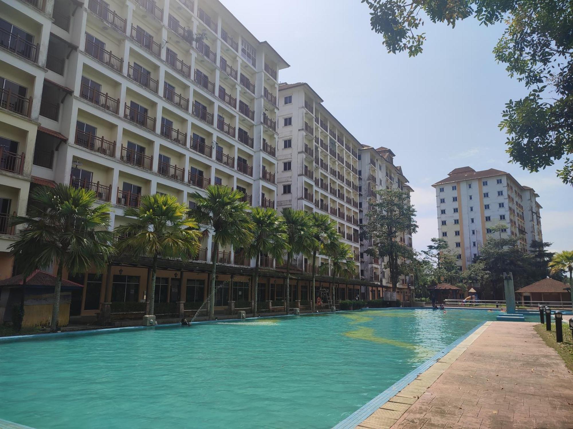 Sofea Inn Bukit Merah - Suria A7733 Kampong Selemat 外观 照片